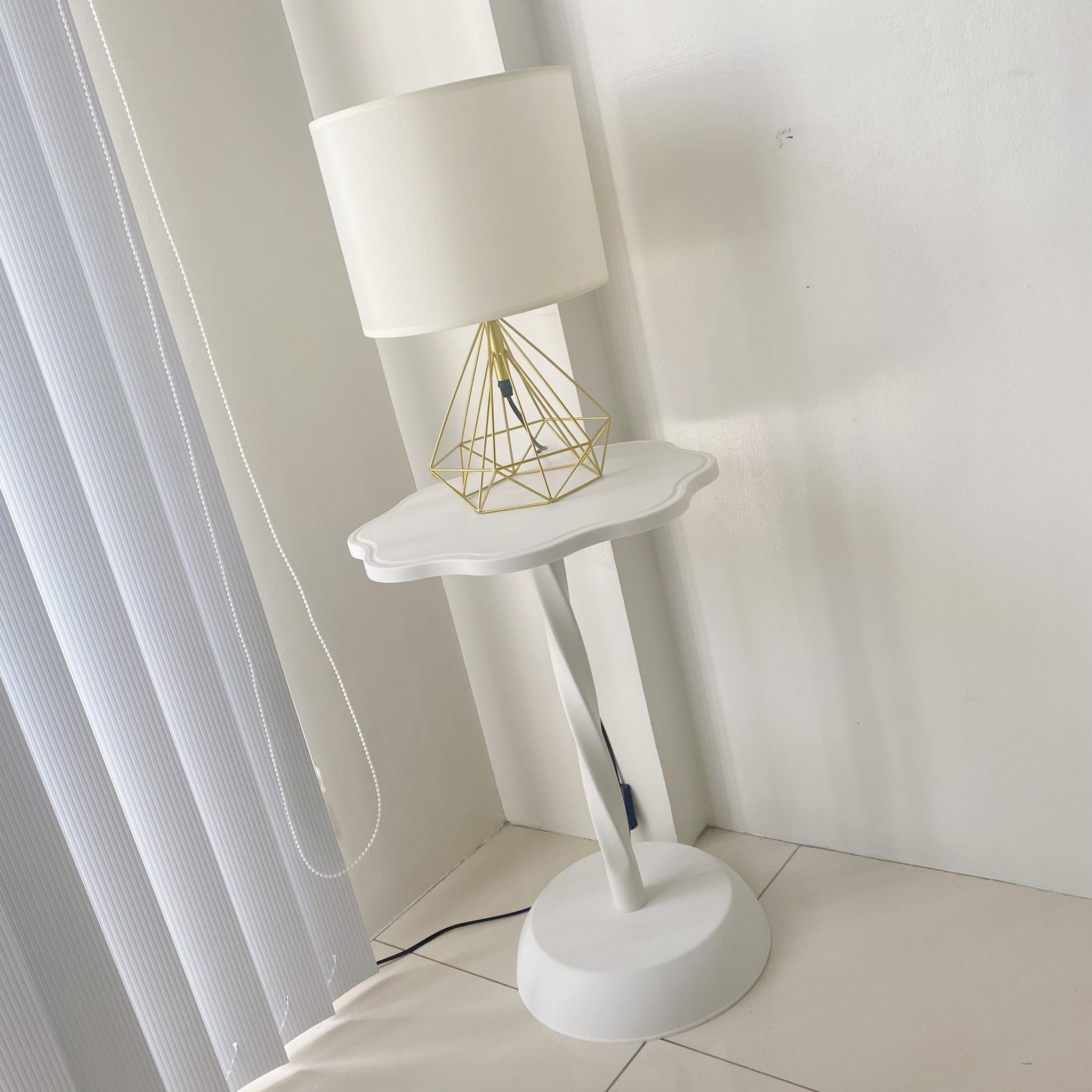 Lacey Lamp & Flower Side Table Set